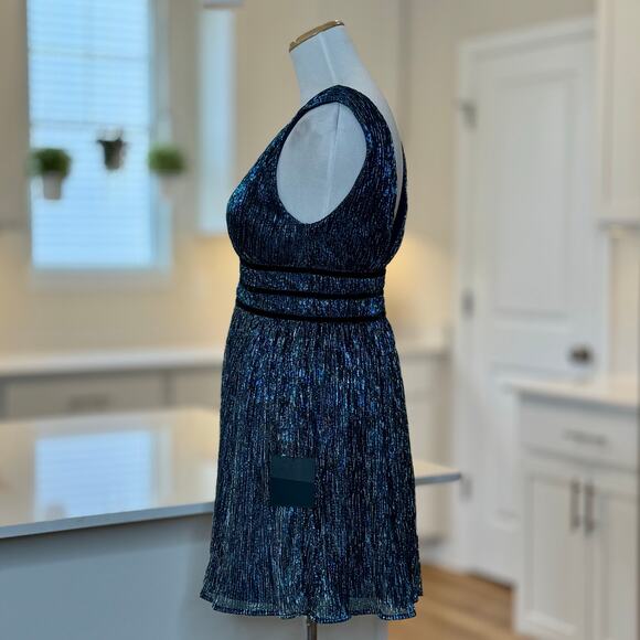 Lulu's | NWT Smokeshow Teal Metallic Mini Dress - Picture 4 of 9